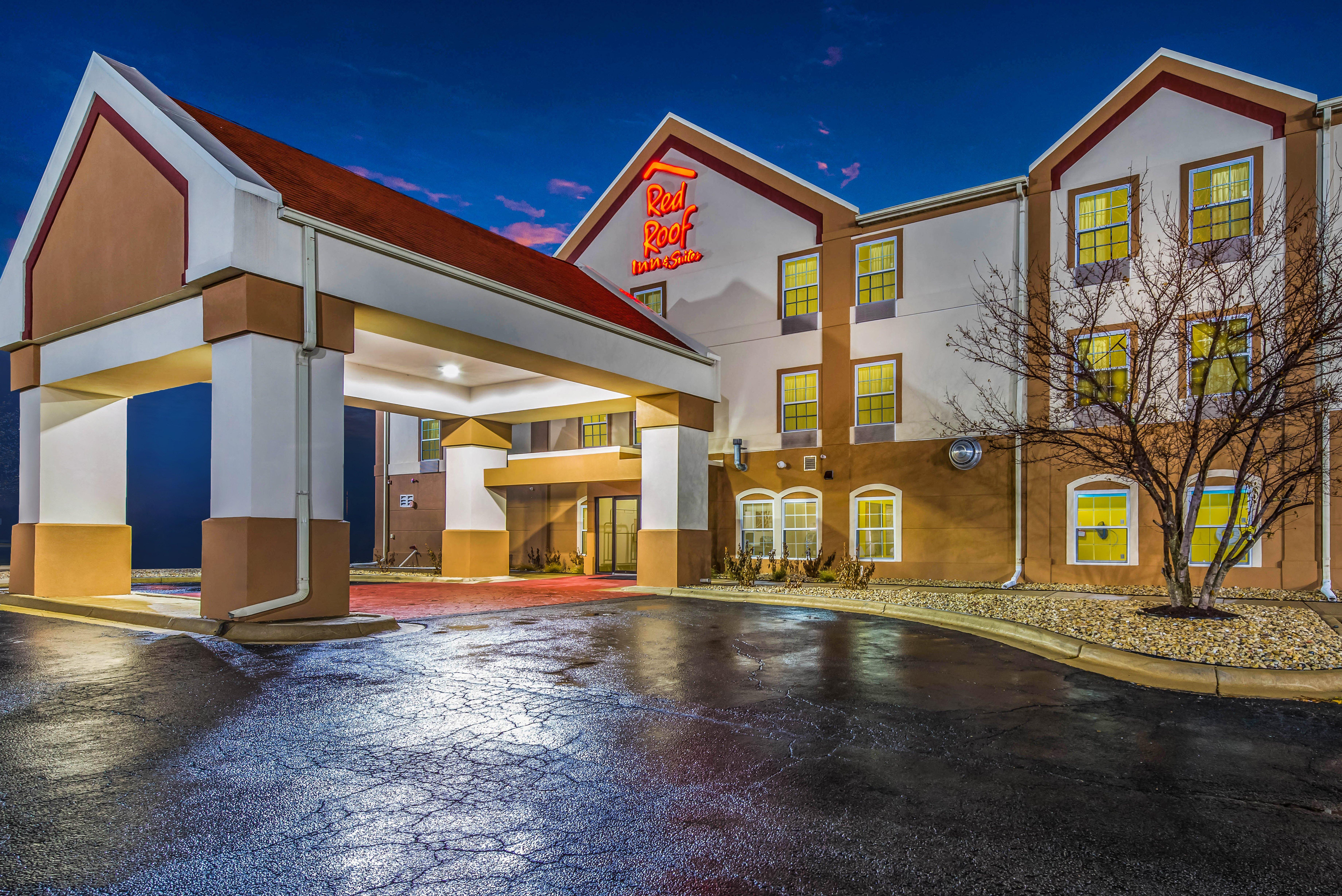 Red Roof Inn & Suites Monee Exterior photo