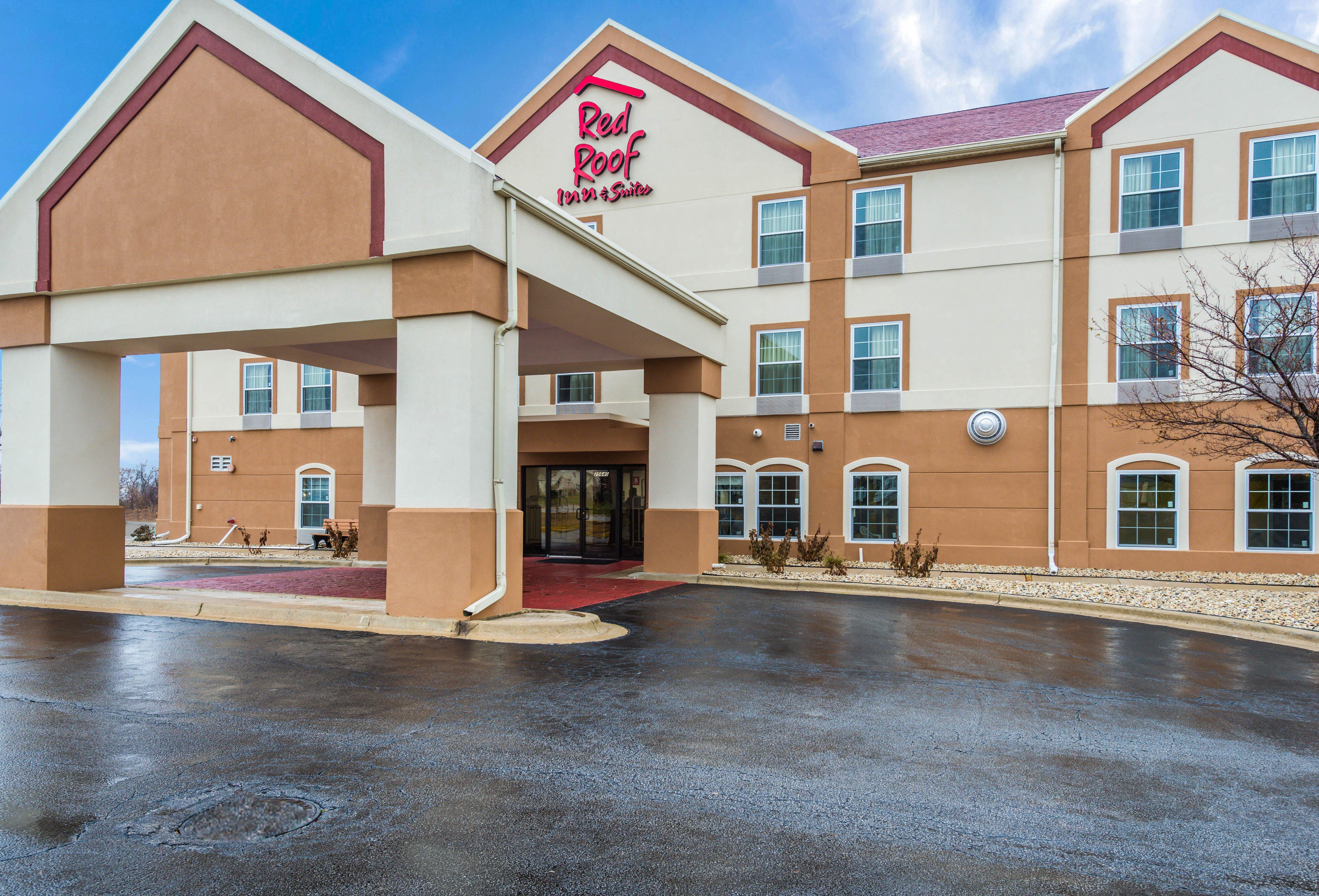 Red Roof Inn & Suites Monee Exterior photo